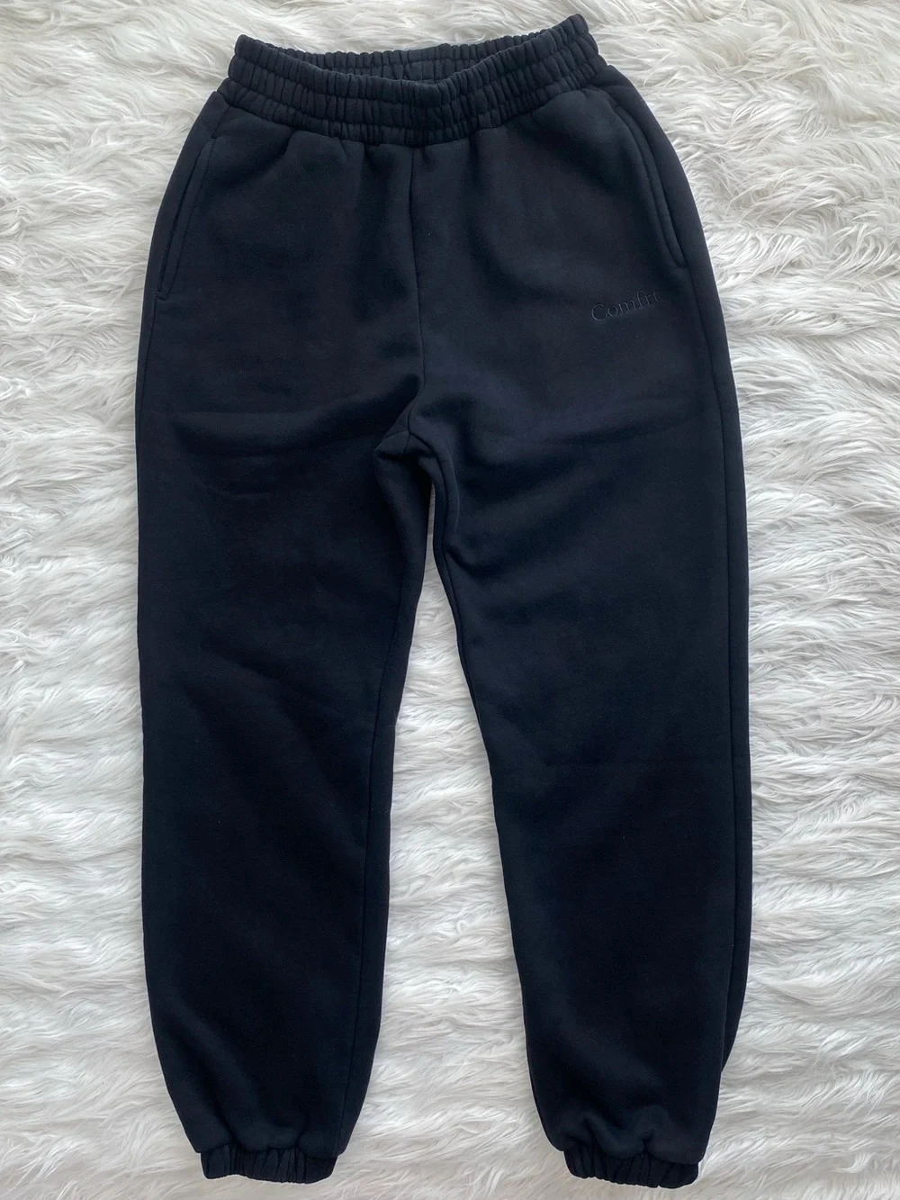 Comfrt | Black Signature Hoodie & Sweatpant Set - Picture 10 of 15
